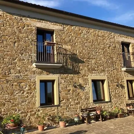 Casa La Lamia ベッド・アンド・ブレックファスト 3*