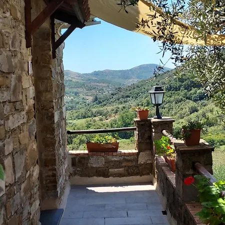 Casa La Lamia Bed & Breakfast